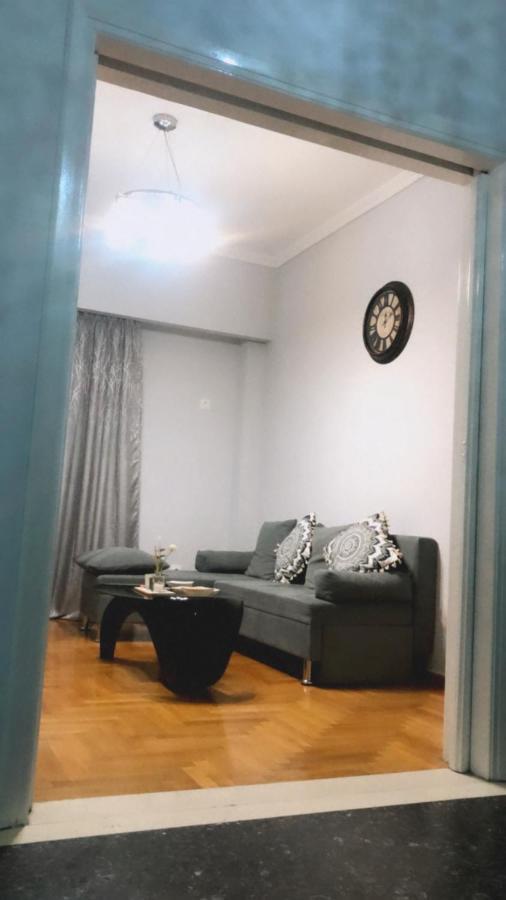 A Convenient Apartment In The Heart Of Athènes Extérieur photo