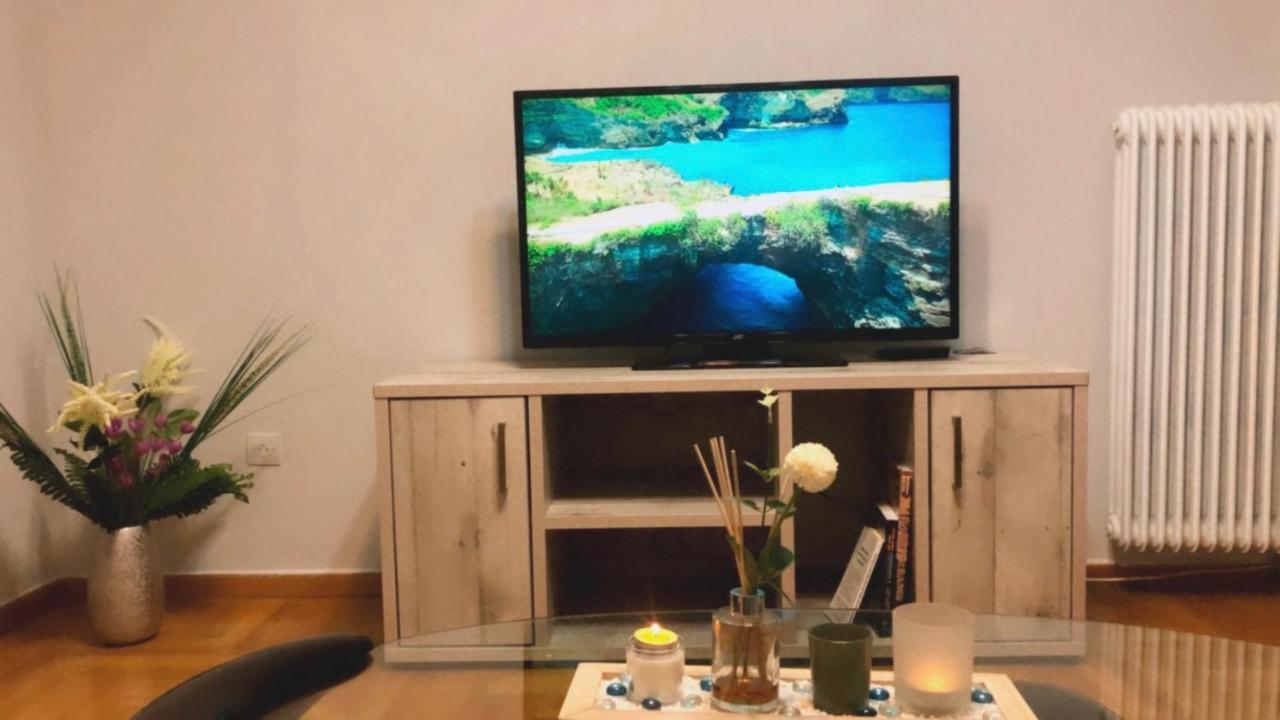 A Convenient Apartment In The Heart Of Athènes Extérieur photo